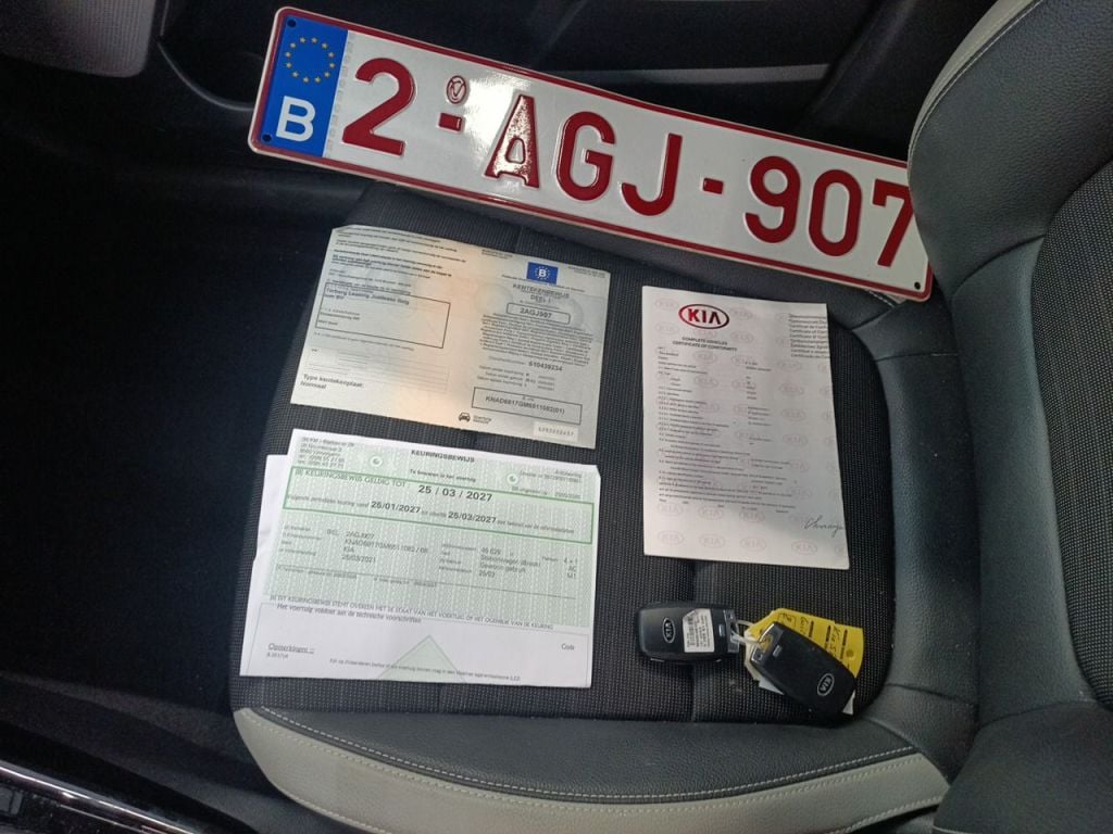 KIA Stonic 1.0 T 100 Black Edition DCT 5d photo