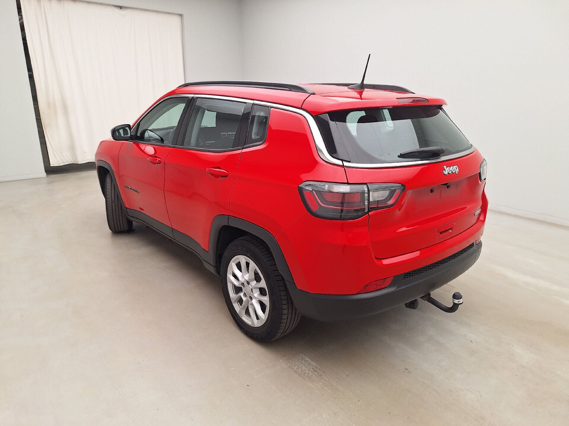 Jeep, Compass FL'21, Jeep Compass 1.3 Turbo T4 130 4x2 MTX Longitude 5d photo