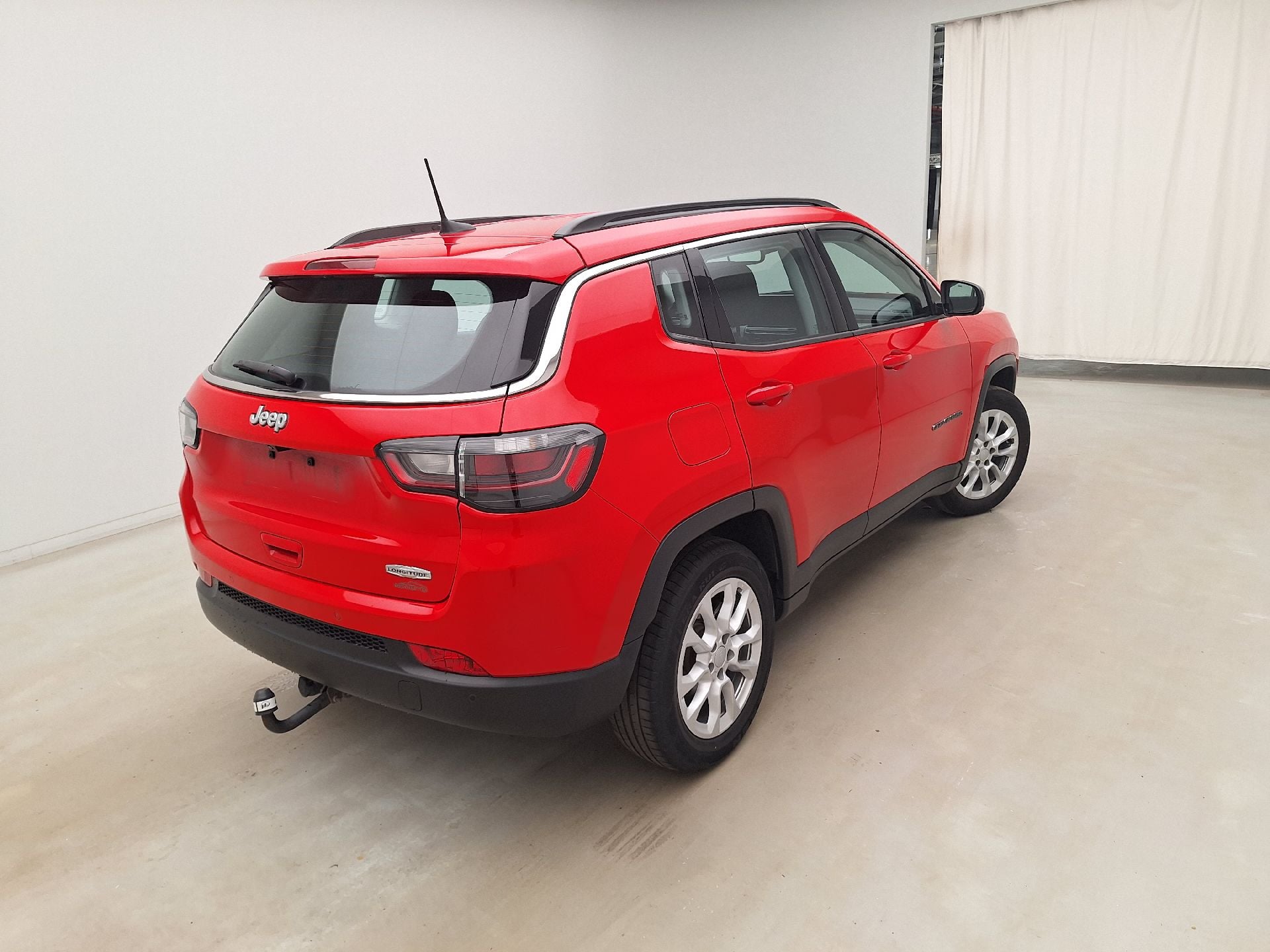Jeep, Compass FL'21, Jeep Compass 1.3 Turbo T4 130 4x2 MTX Longitude 5d photo