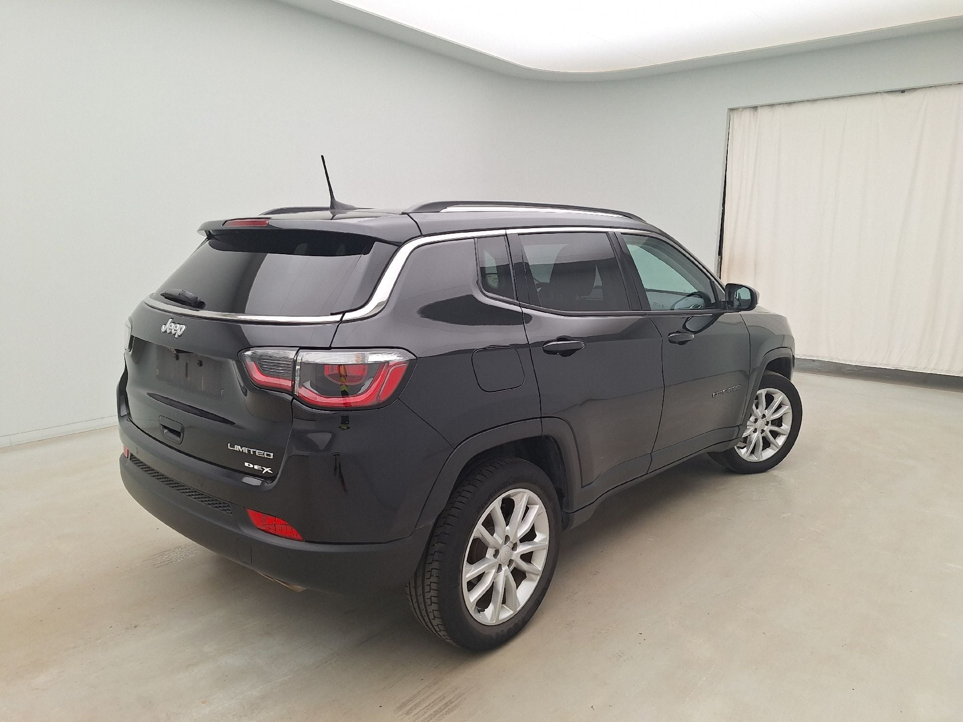 Jeep, Compass FL'21, Jeep Compass 1.3 Turbo T4 150 4x2 DDCT Limited 5d photo