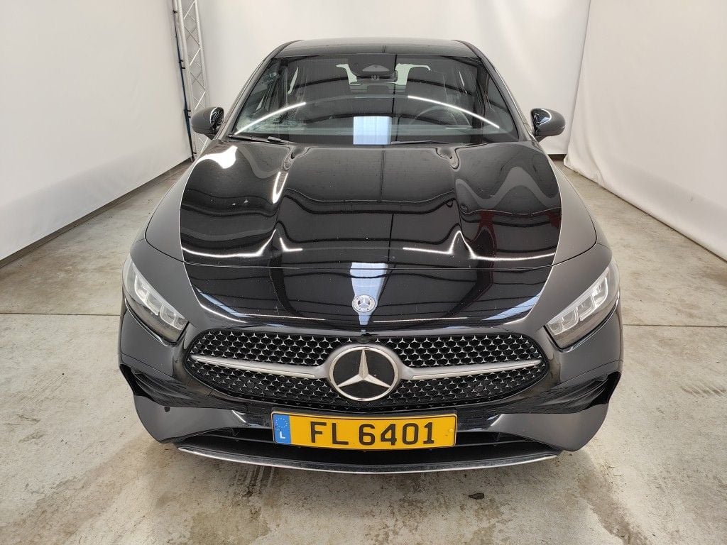 Mercedes-Benz Classe A Hatchback A 200 d AMG Line DCT 5d