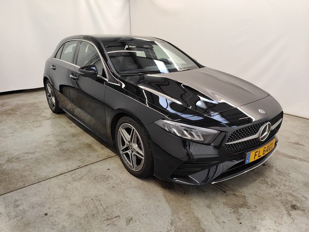 Mercedes-Benz Classe A Hatchback A 200 d AMG Line DCT 5d photo