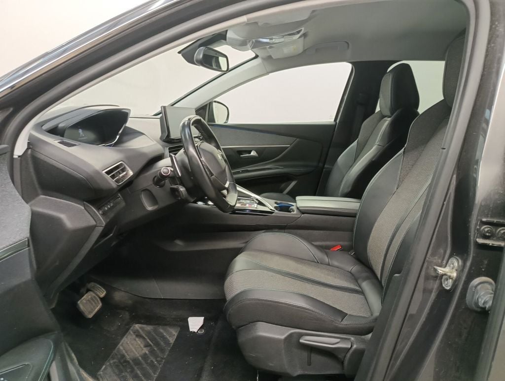 Peugeot 3008 1.5 BlueHDi 96kW S&S EAT8 Allure Pack 5d photo