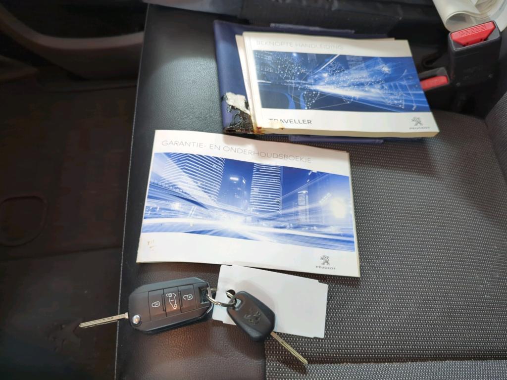 PEUGEOT Expert 70 kW photo