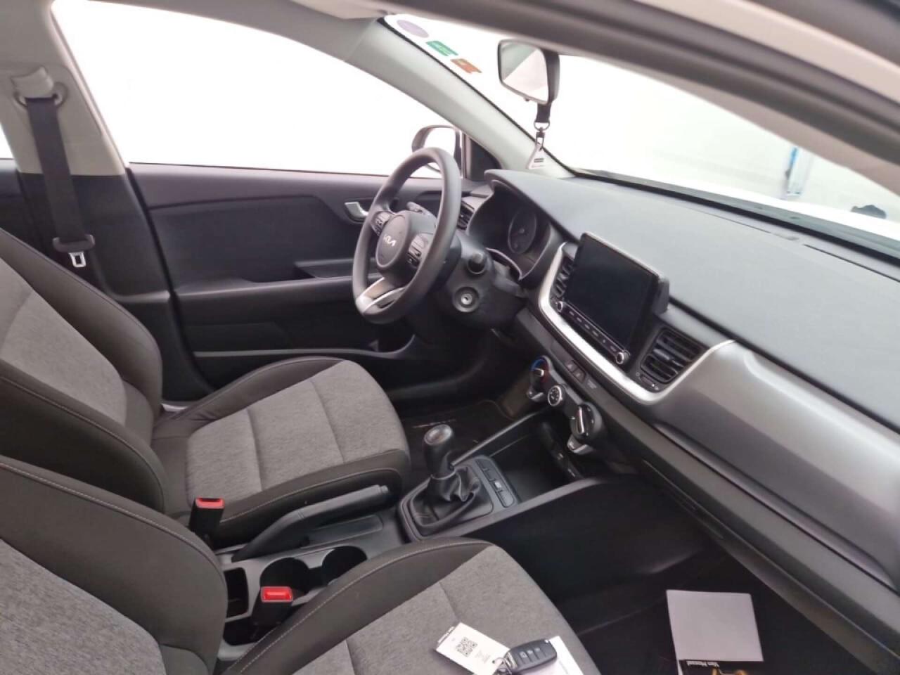 KIA Stonic 1.0 T-GDi MHEV C.L. photo
