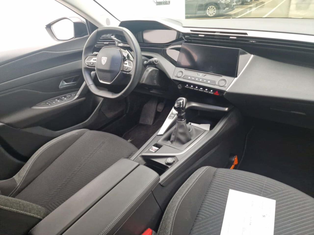 PEUGEOT 308 SW 1.2 PT Act. Pack Bns photo