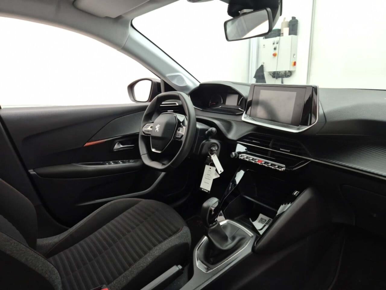 PEUGEOT 208 1.2 PT Active Pack photo