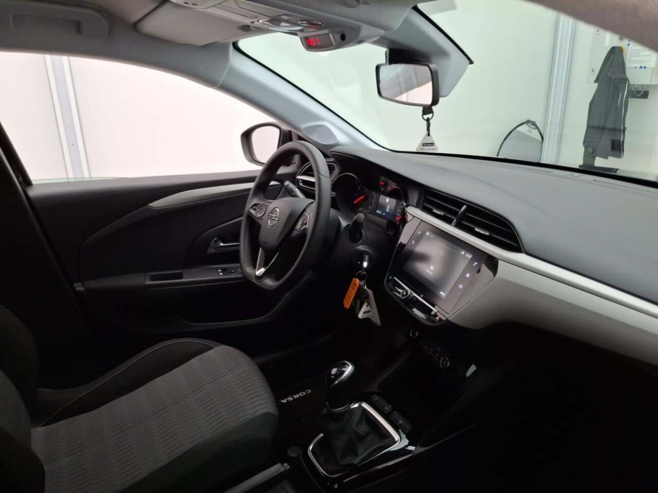 OPEL Corsa 1.2 Edition photo