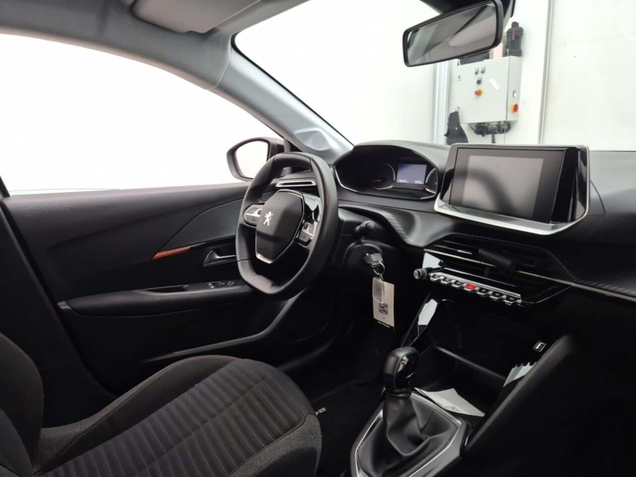 PEUGEOT 208 1.2 PureTech Active photo