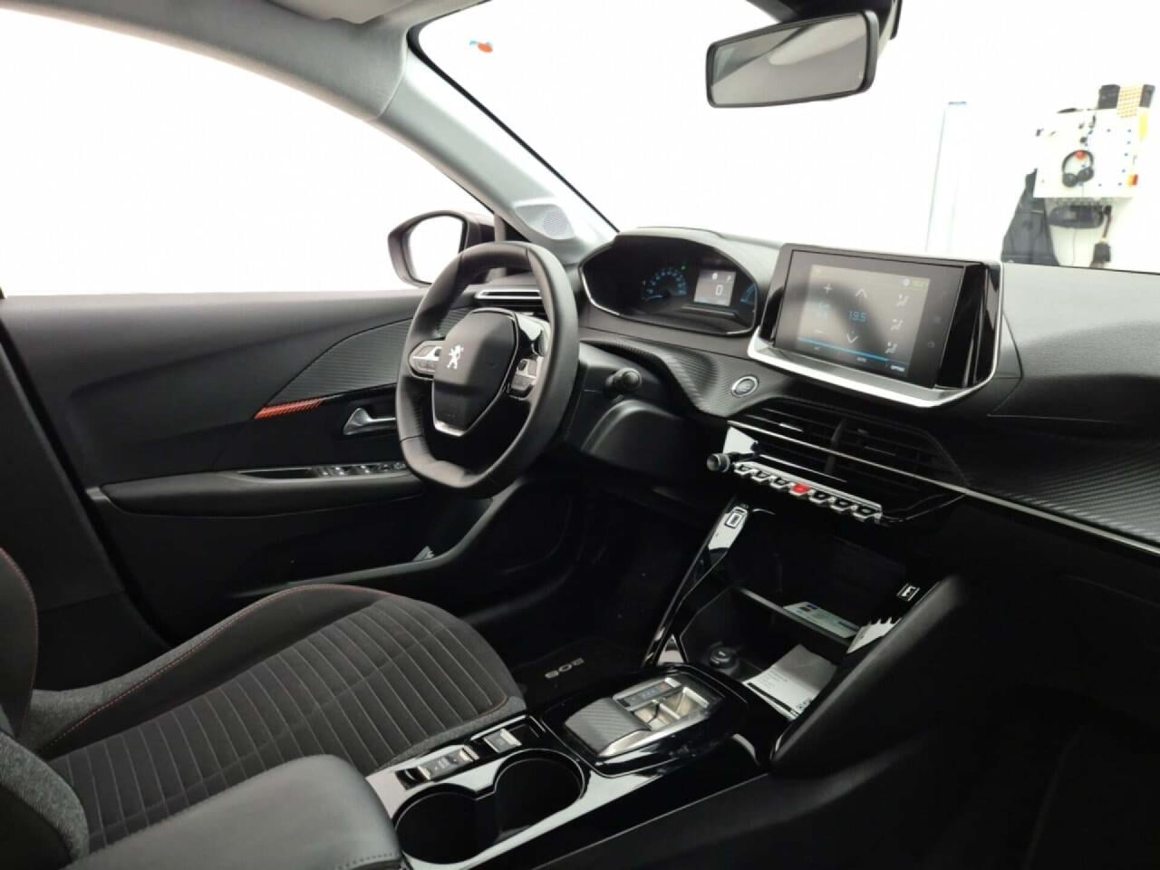 PEUGEOT e-208 Active 50 kWh photo