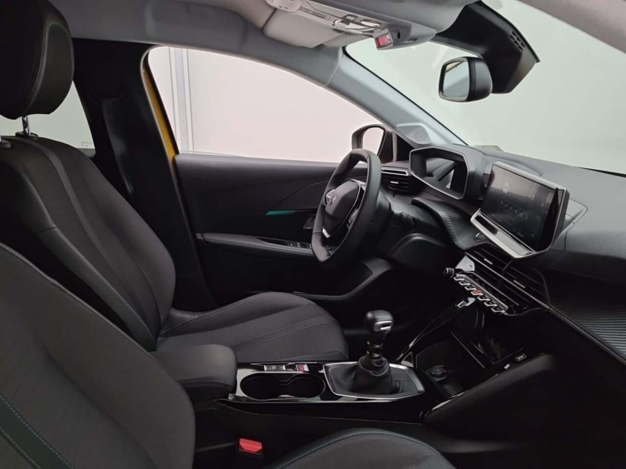 PEUGEOT 208 1.2 PT Allure Pack photo