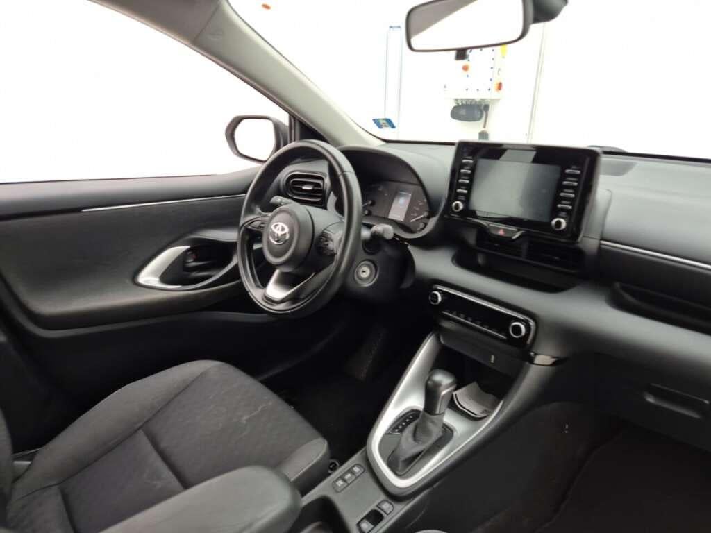 TOYOTA Yaris 1.5 Hyb. Active photo