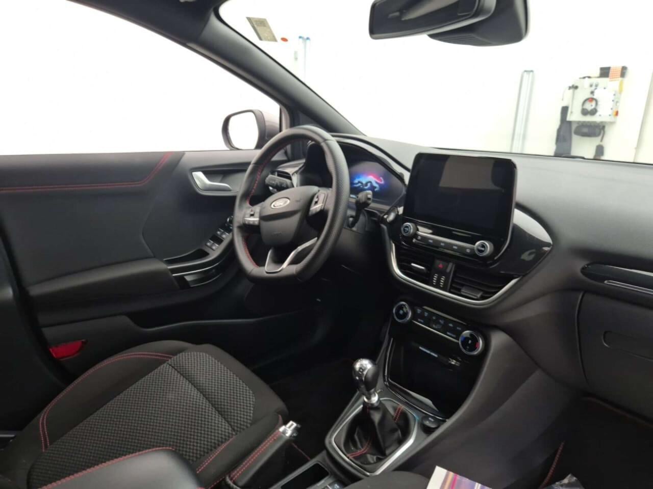 FORD PUMA 1.0 EB Hyb ST-Line X photo