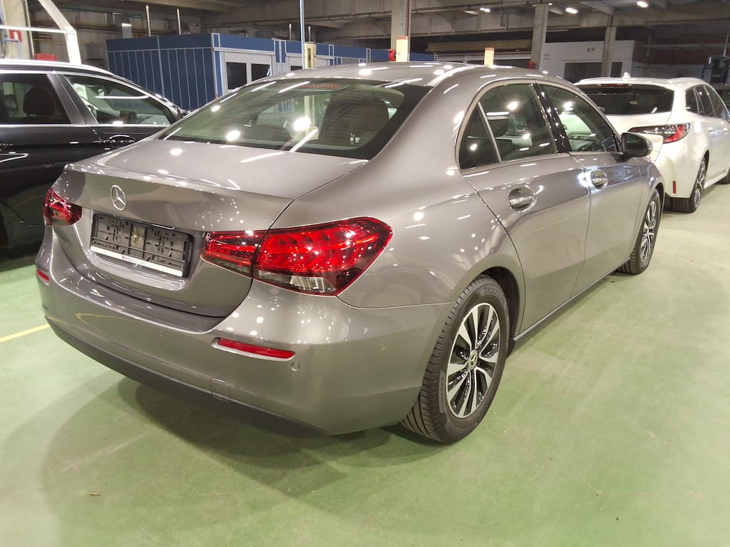 MERCEDES-BENZ A-Klasse 2.0 A 180 D BUSINESS SOLUTION ESSENTIAL photo