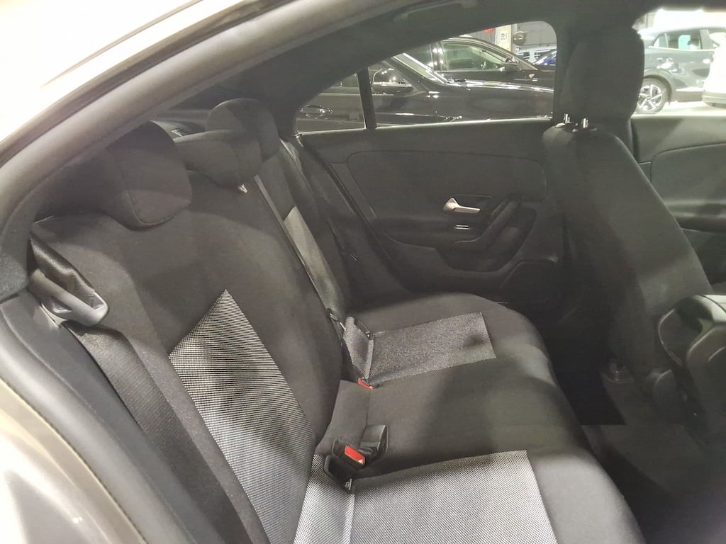 MERCEDES-BENZ CLA 1.3 CLA 180 BUSINESS LINE DCT photo