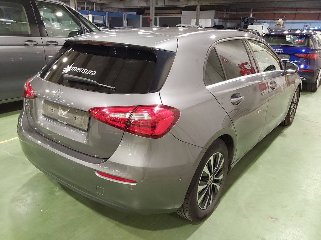 MERCEDES-BENZ CLASSE A DIESEL (W177) A 180 d Business Solution photo