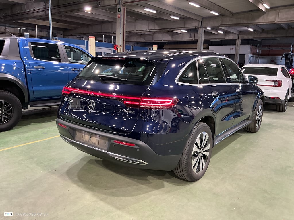 MERCEDES-BENZ EQC 80 kWh EQC 400 4-Matic Business Solution photo