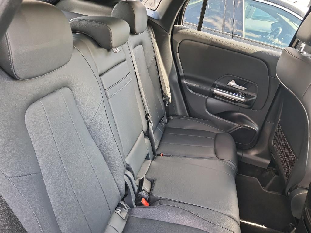 MERCEDES-BENZ GLA 1.3 GLA 250 E DCT BUSINESS SOLUTION photo