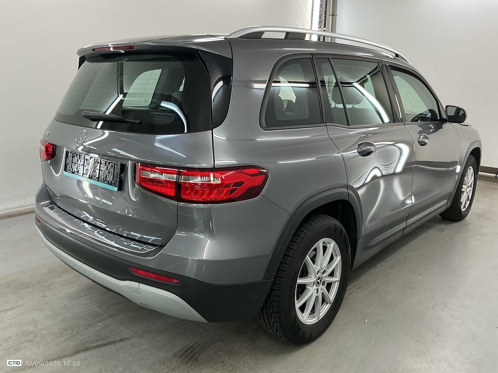 MERCEDES-BENZ GLB 1.3 GLB 180 ESSENTIAL LINE DCT photo