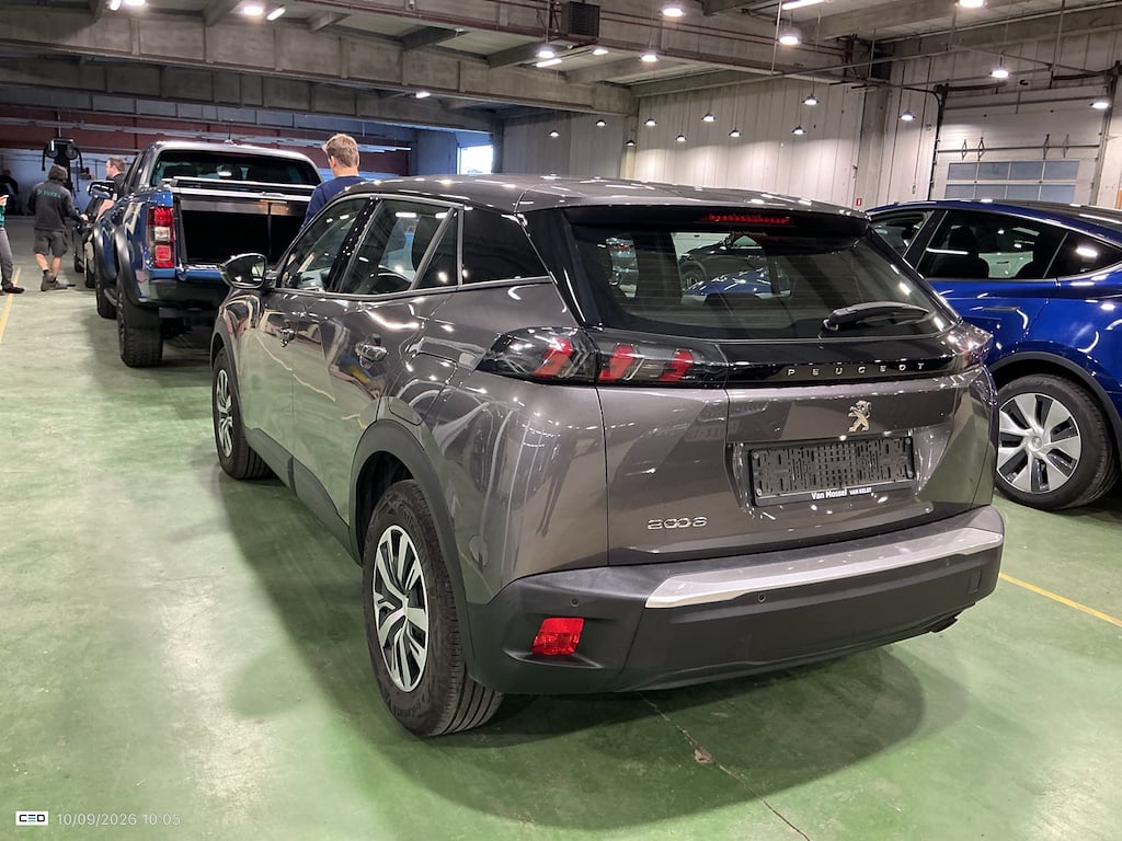PEUGEOT 2008 1.2 PURETECH 74KW S-S ACTIVE photo