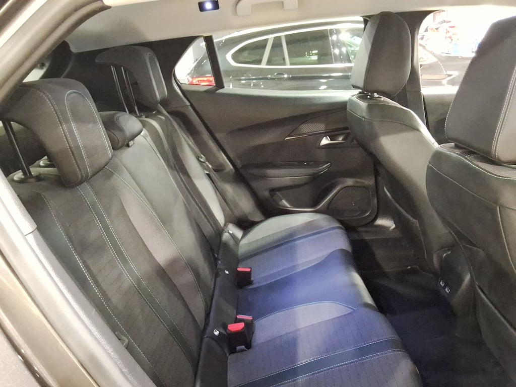 PEUGEOT 2008 1.2 PURETECH 96KW S-S ALLURE PACK photo