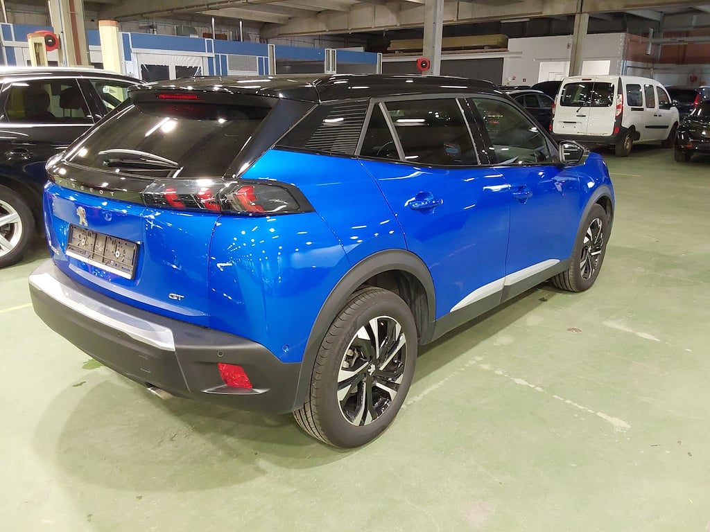 PEUGEOT 2008 1.5 BLUEHDI 96KW S-S AUTO GT photo
