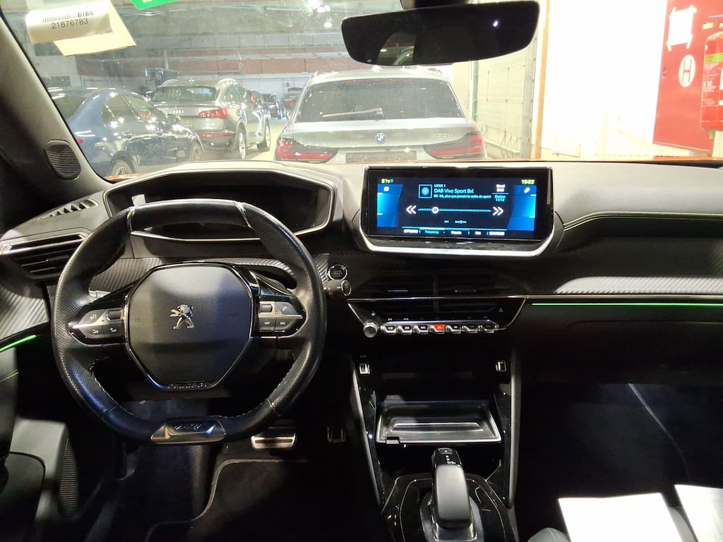 PEUGEOT 2008 50 KWH ELECTRIQUE AUTO GT photo