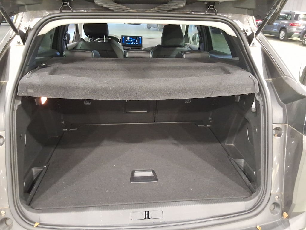 PEUGEOT 3008 1.5 BLUEHDI 96KW S&amp;S ALLURE photo