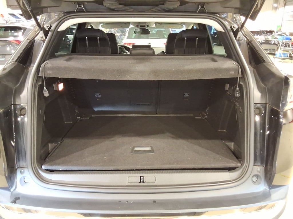 PEUGEOT 3008 1.5 BLUEHDI 96KW S&amp;S ROADTRIP photo