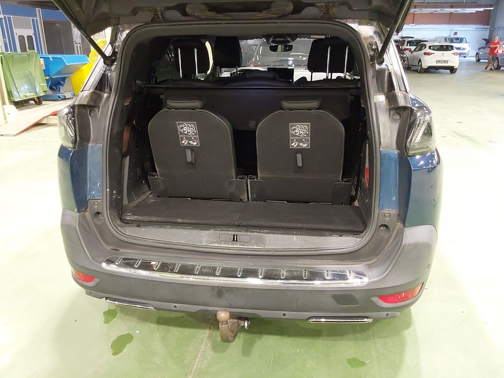 PEUGEOT 5008 2.0 BLUEHDI 180 AUTO GT photo