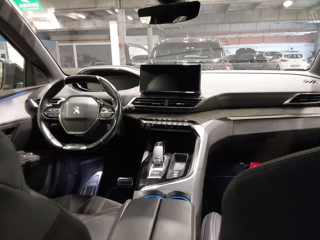 PEUGEOT 5008 2.0 BLUEHDI 180 AUTO GT photo
