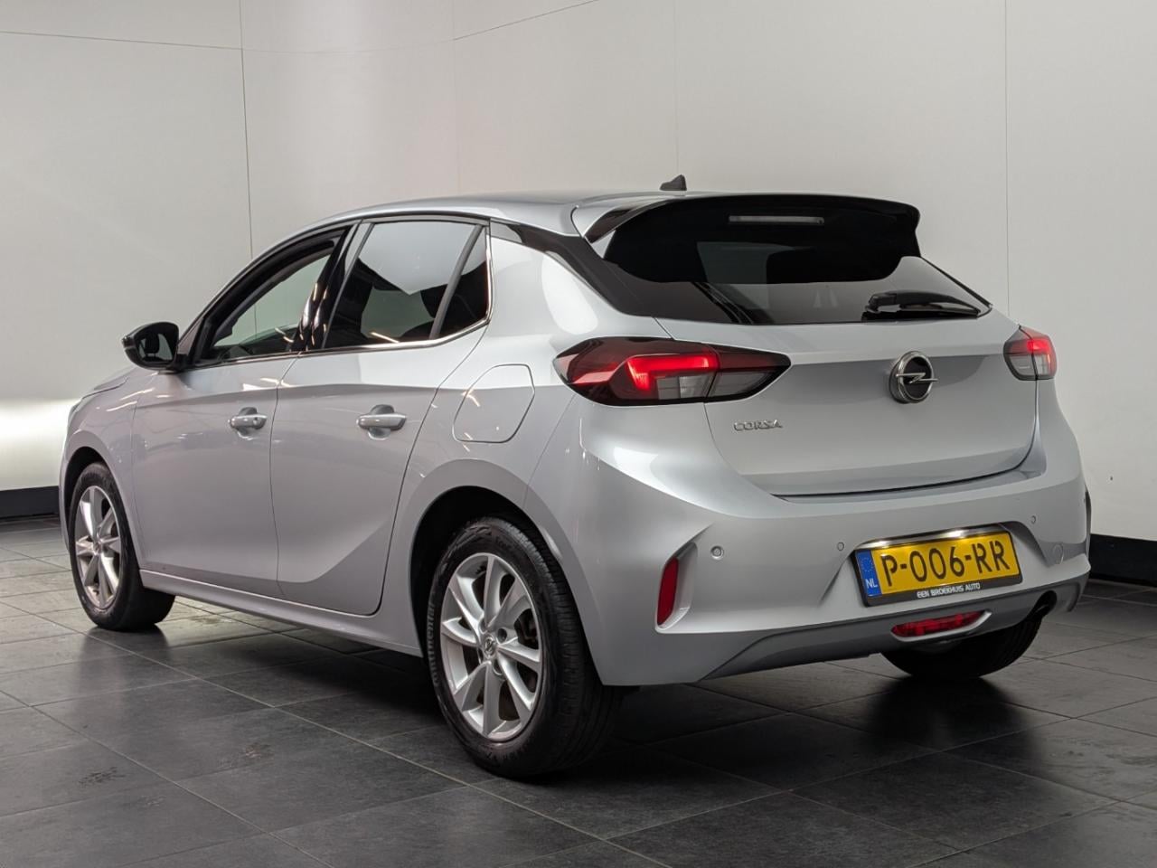 OPEL CORSA 1.2 Elegance photo