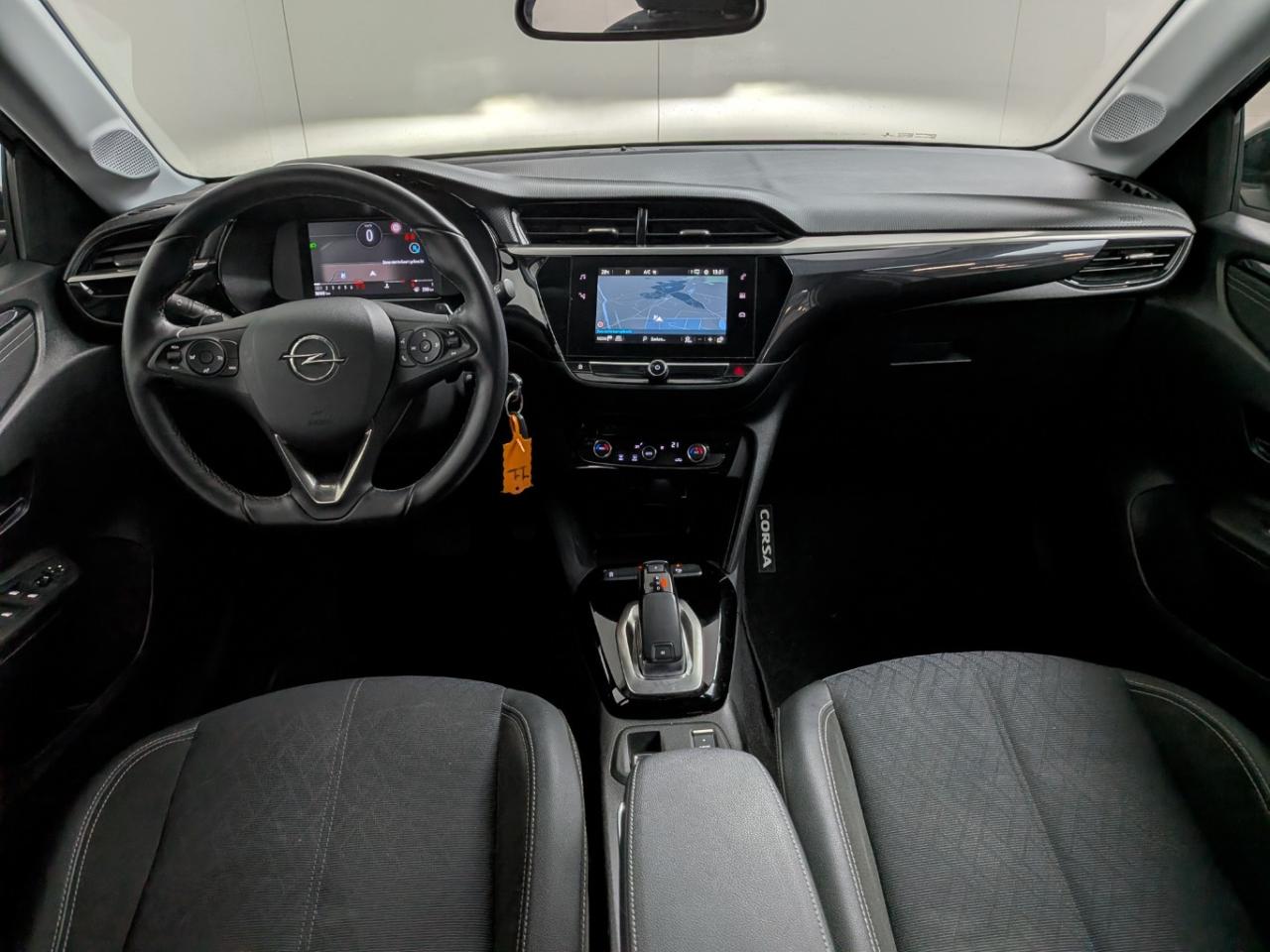 OPEL CORSA 1.2 Elegance photo