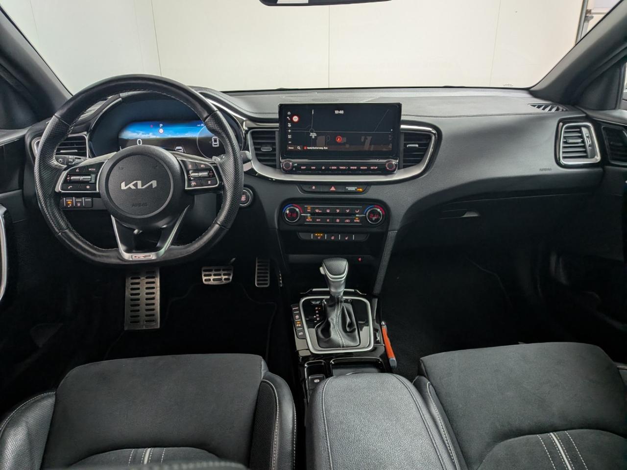 KIA Ceed 1.5 T-GDi GT-Line photo