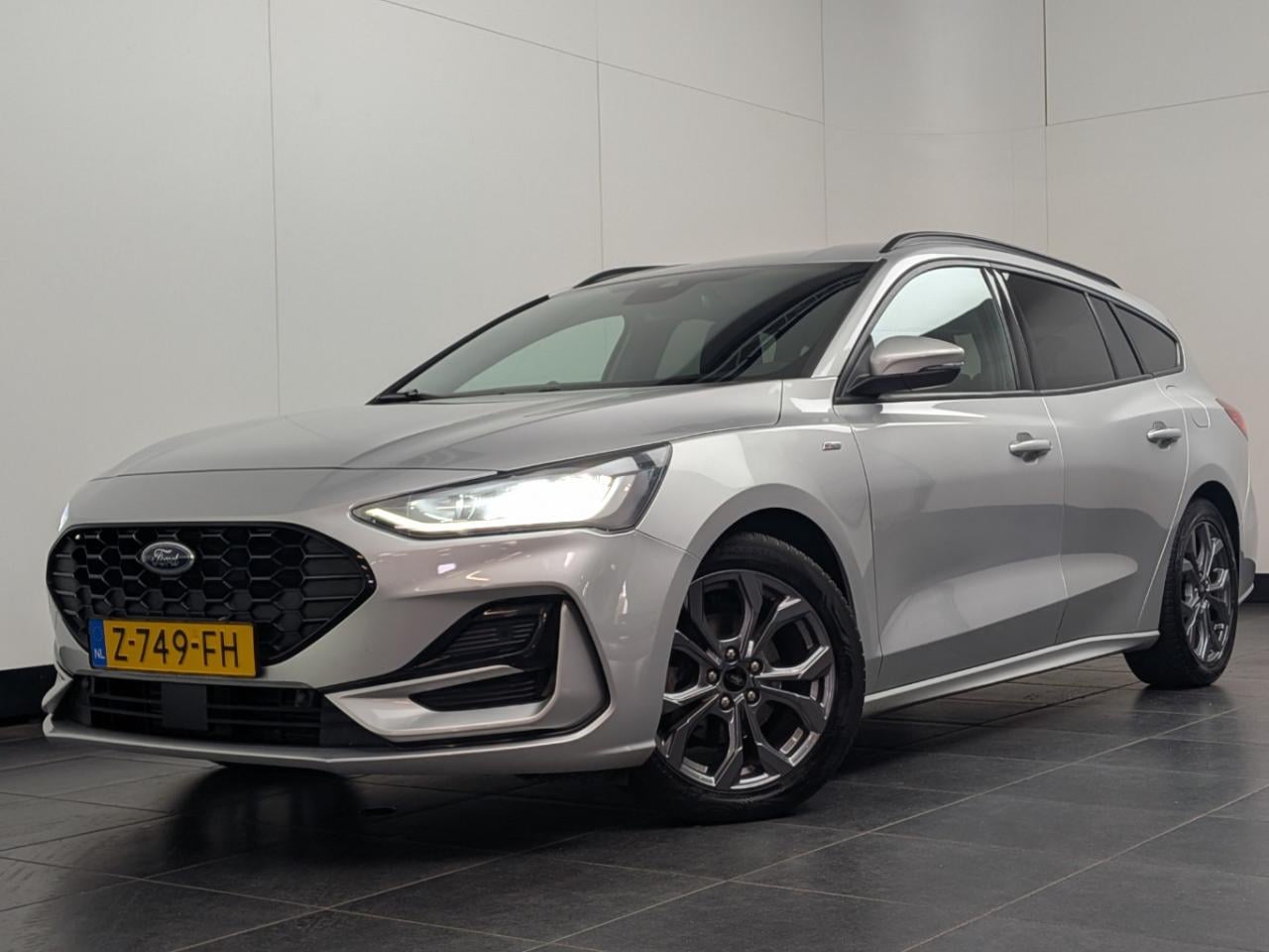 FORD Focus wagon 1.0 EBH ST Line