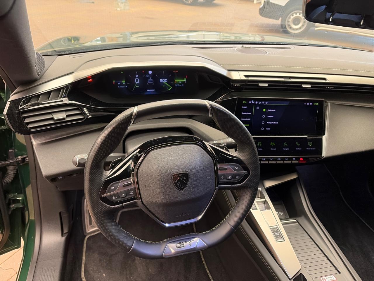 PEUGEOT 308 1.2 PureTech GT photo