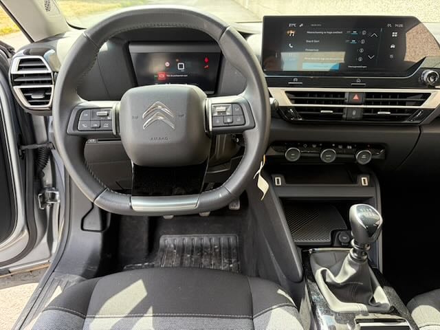 Citroen C4 X You 1.2-litre PureTech petrol 100 hp photo