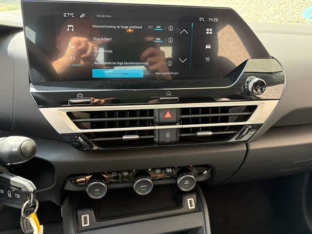 Citroen C4 X You 1.2-litre PureTech petrol 100 hp photo