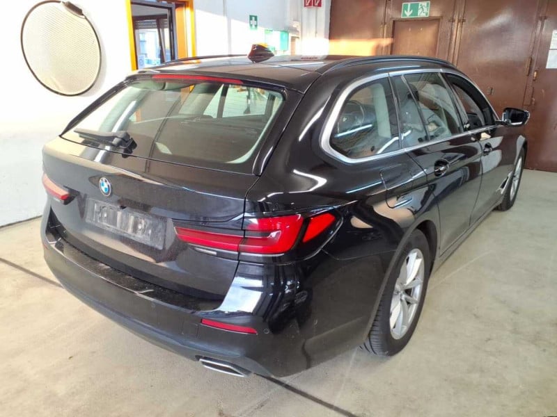 BMW 5 Touring  photo