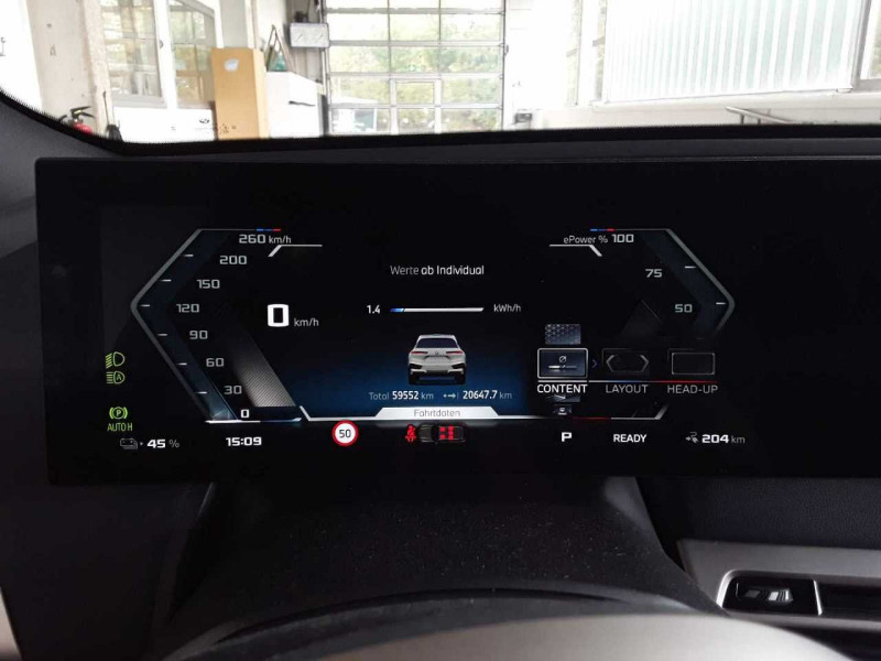 BMW iX  photo