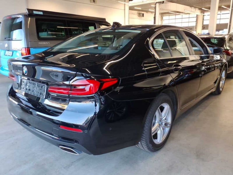 BMW 530d  photo