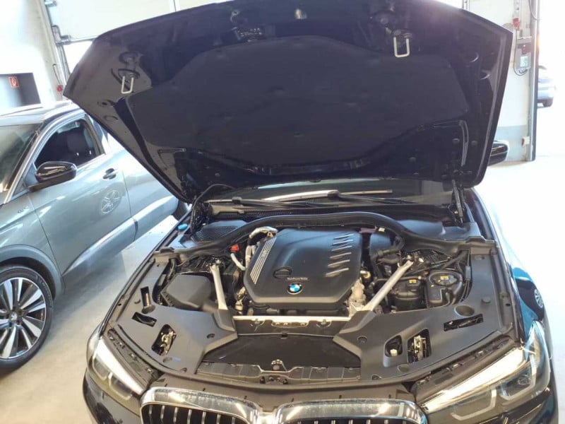 BMW 530d  photo
