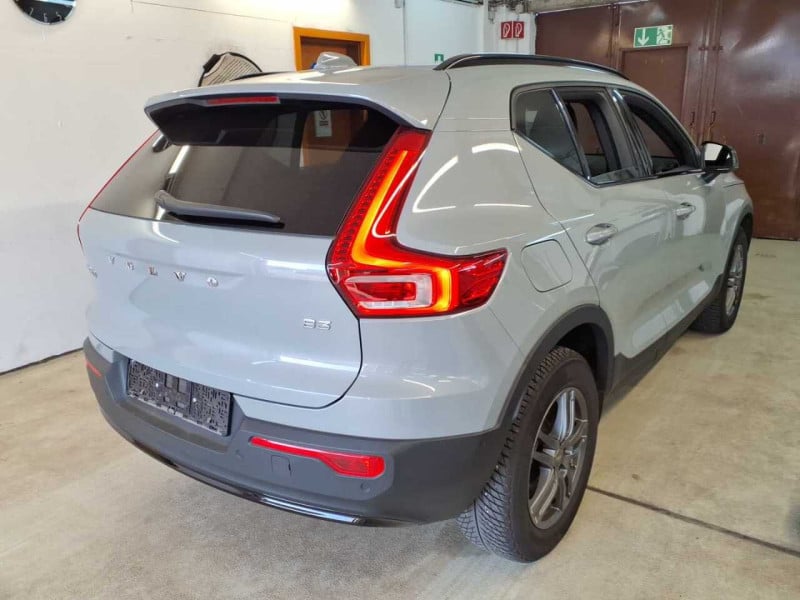 Volvo XC40 photo