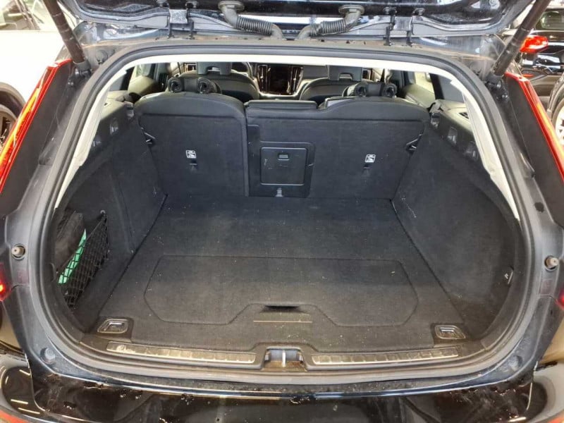 Volvo V60 photo