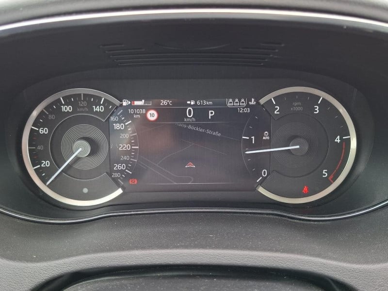 Jaguar E-PACE photo