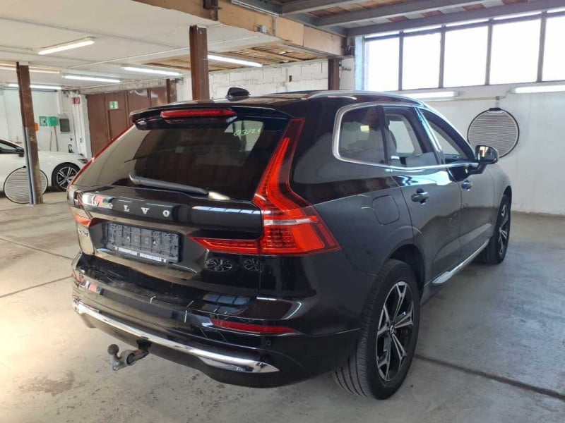 Volvo XC60 photo