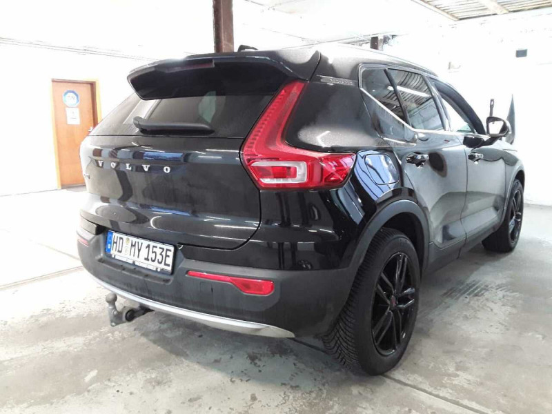Volvo XC40 photo
