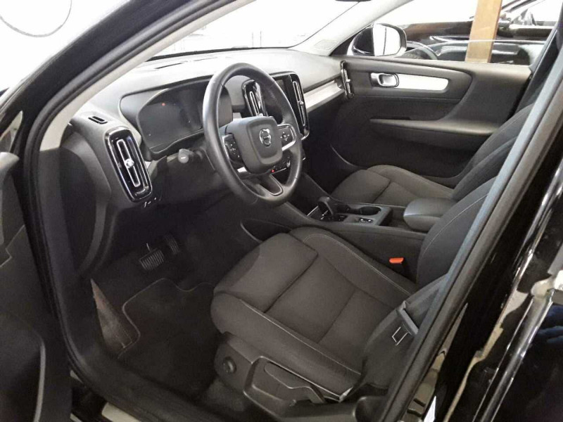 Volvo XC40 photo
