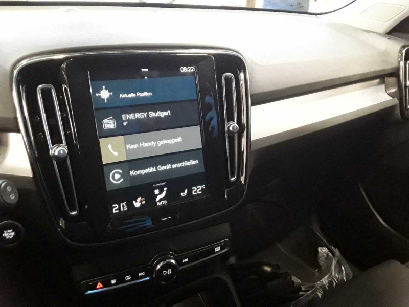 Volvo XC40 photo