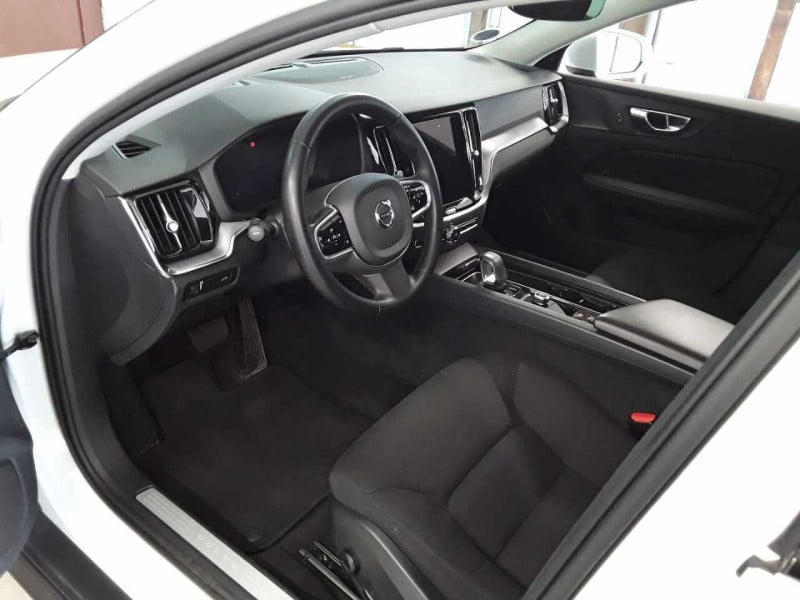 Volvo V60 photo